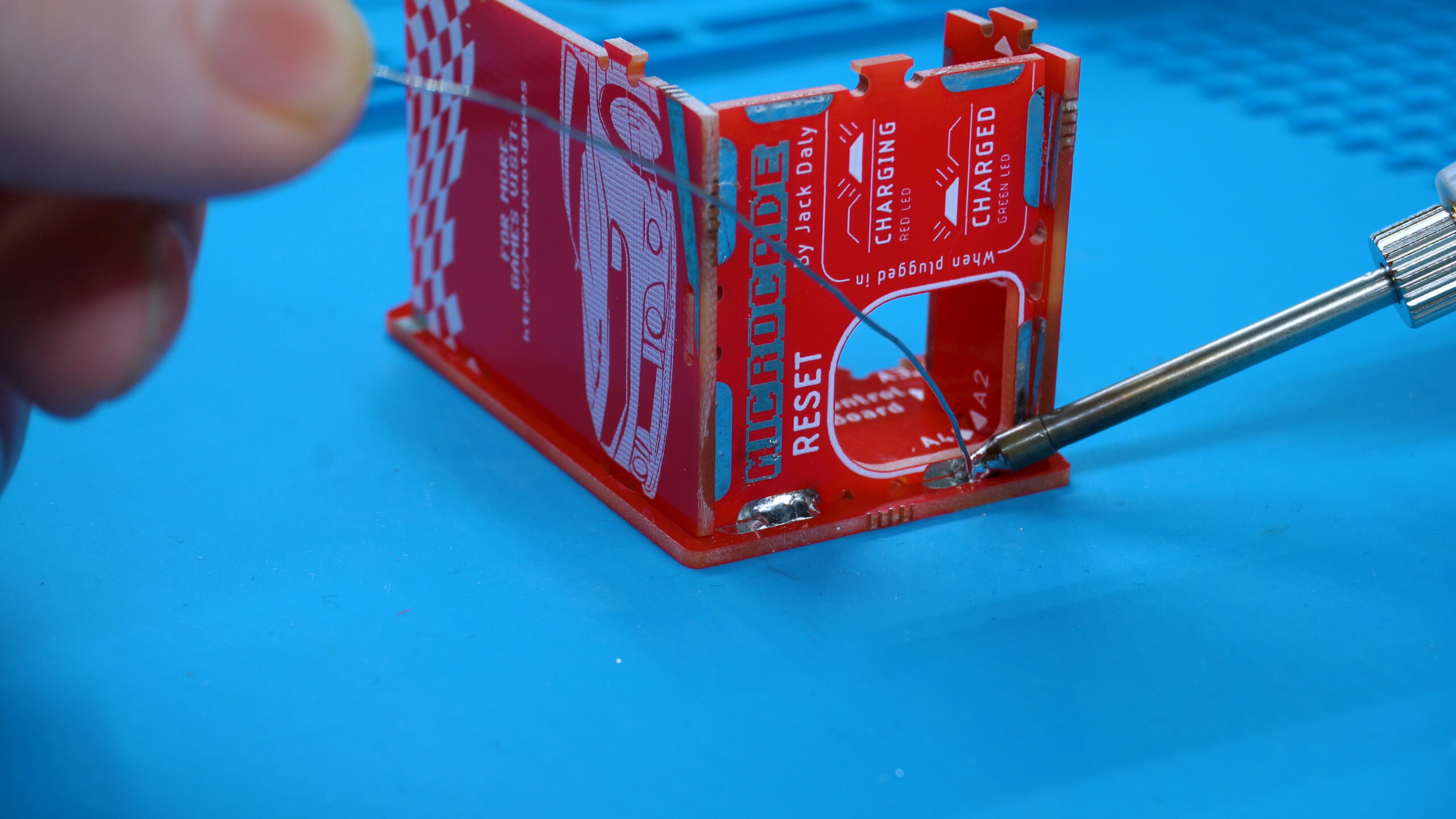 Assembly.00_01_33_01.Still008