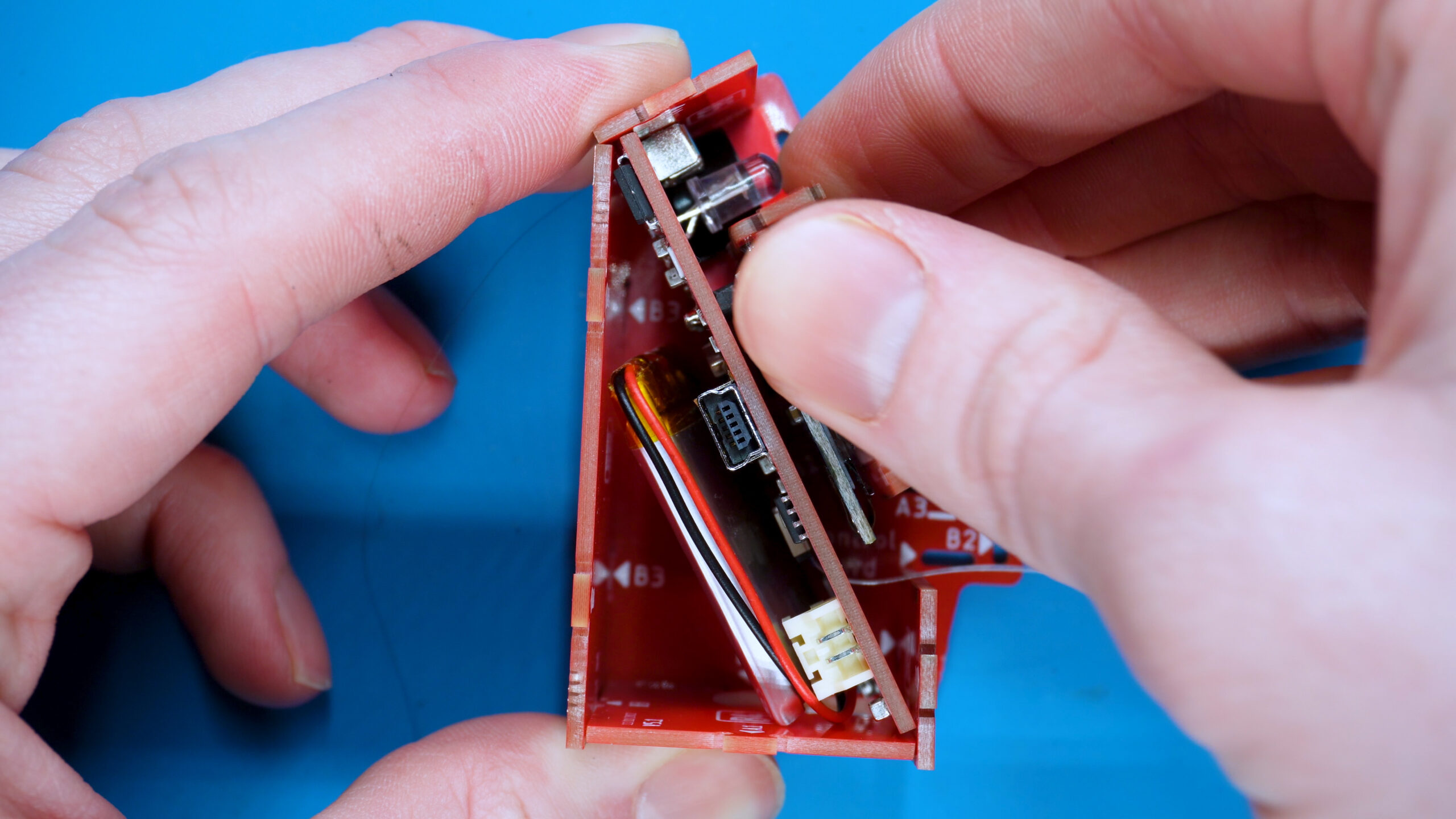 Assembly.00_05_00_02.Still028