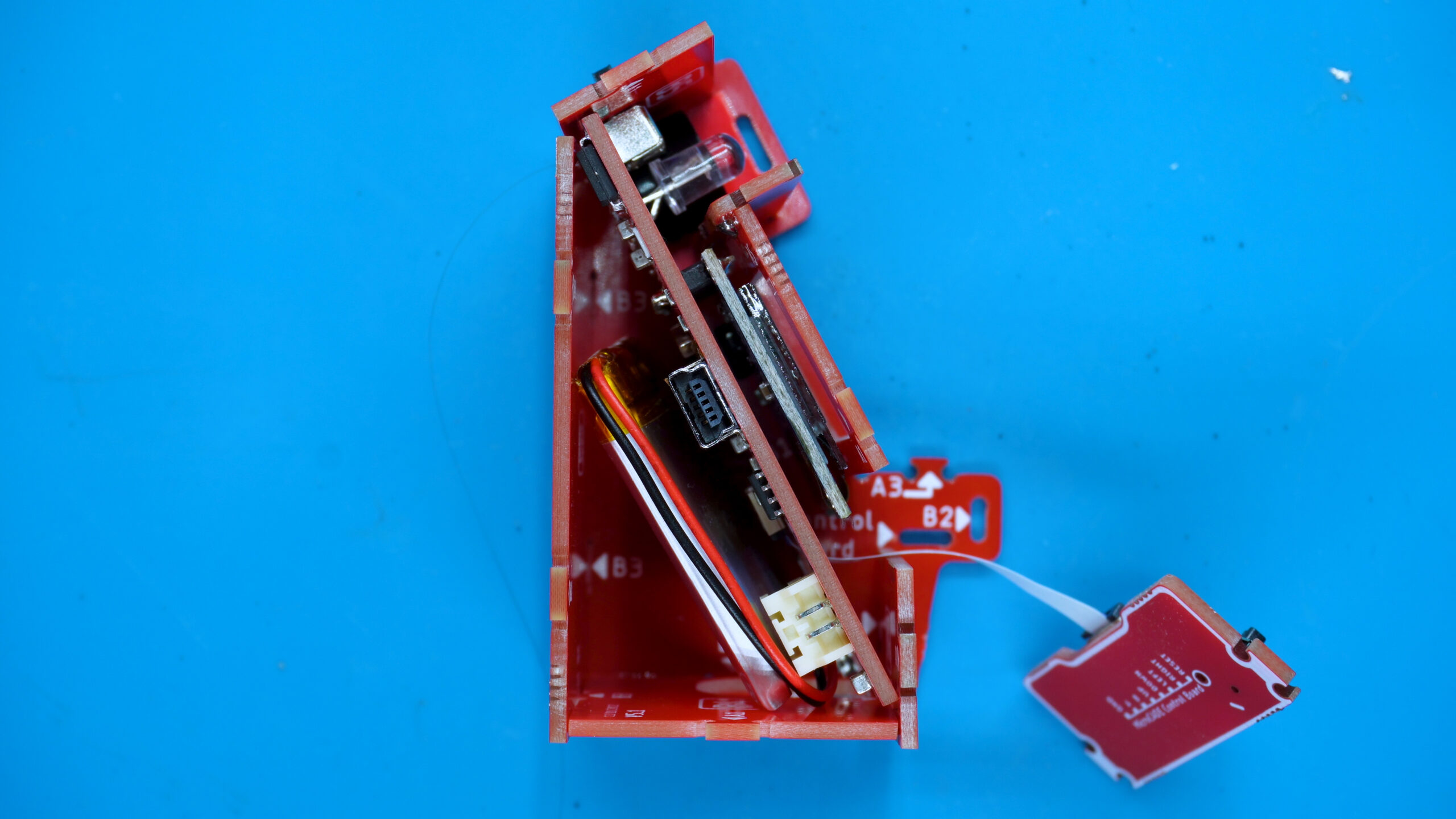 Assembly.00_05_07_01.Still030