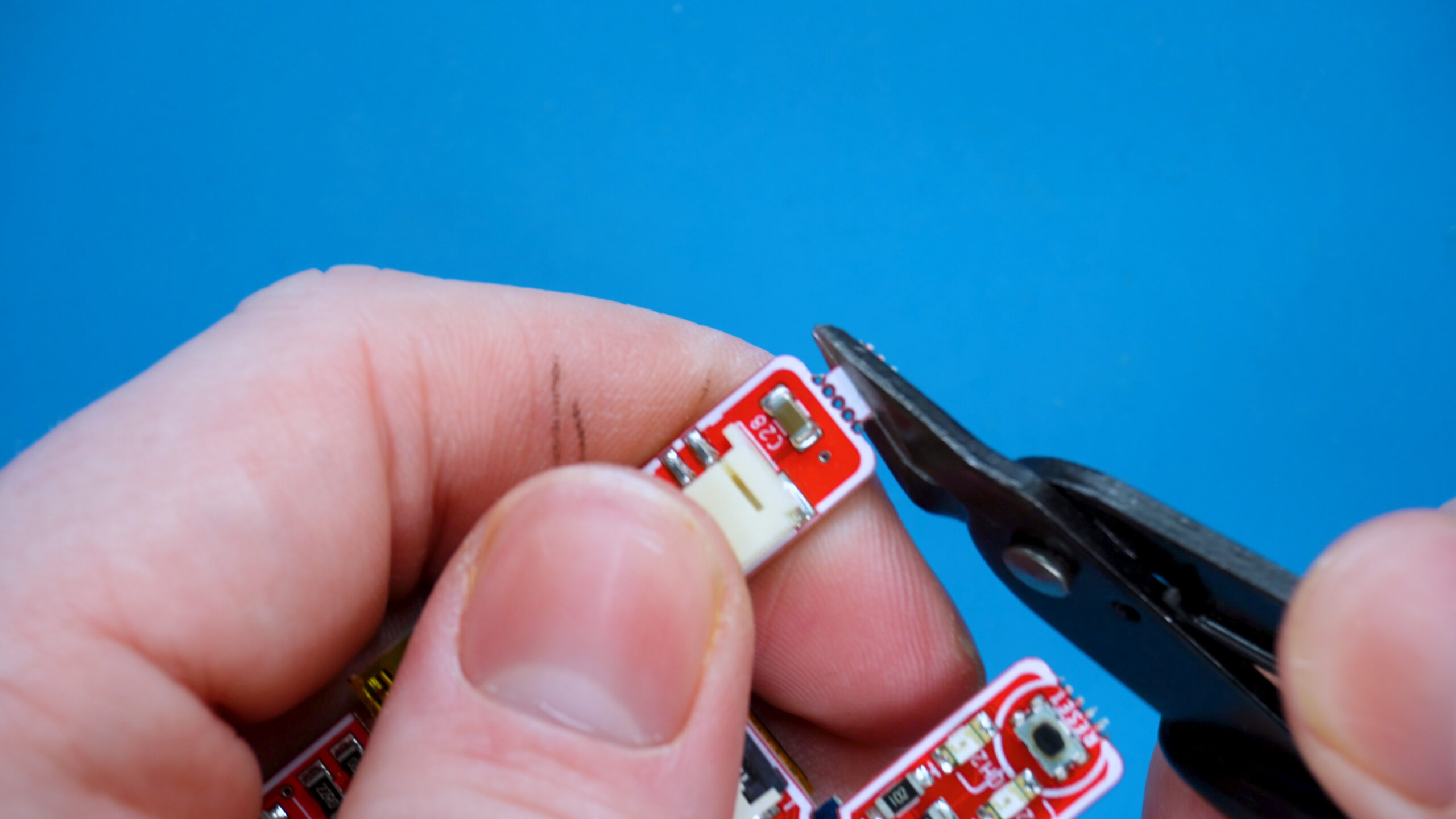 Connecting wires.00_00_41_22.Still004